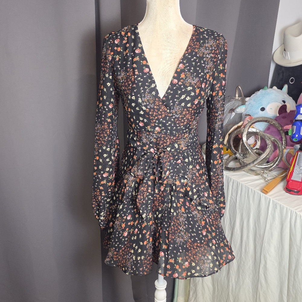 Forever 21 Floral Ruffle Mini Dress Black Long Sleeve V Neck Sheer Sleeve Size S